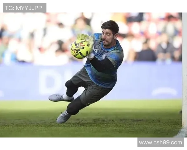 库尔图瓦的传奇之路：从青涩少年到世界级门将的成长历程